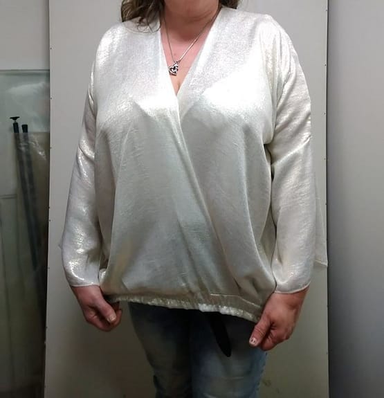Blouse Vanny in het wit, zilver