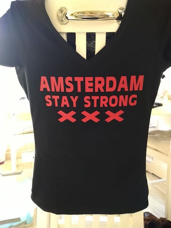 T-Shirt Amsterdam stay strong