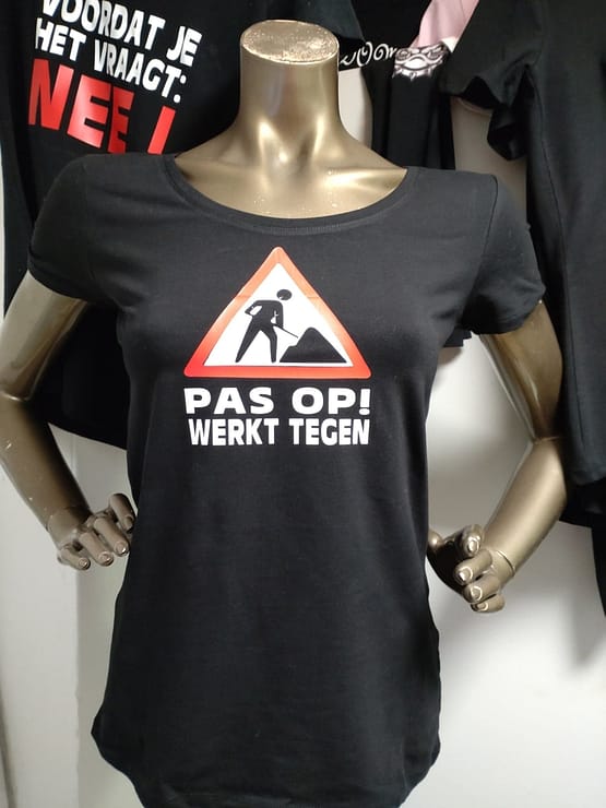T-shirt pas op werkt tegen